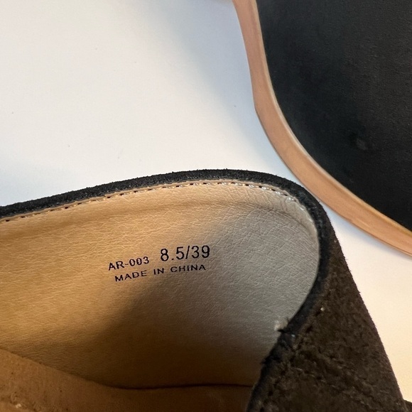 CL by Laundry Women’s Clog Slides. Excellent Condition - Picture 2 of 6